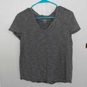 Mossimo Supply Co. Black and White Striped V-Neck Tee Shirt from Target